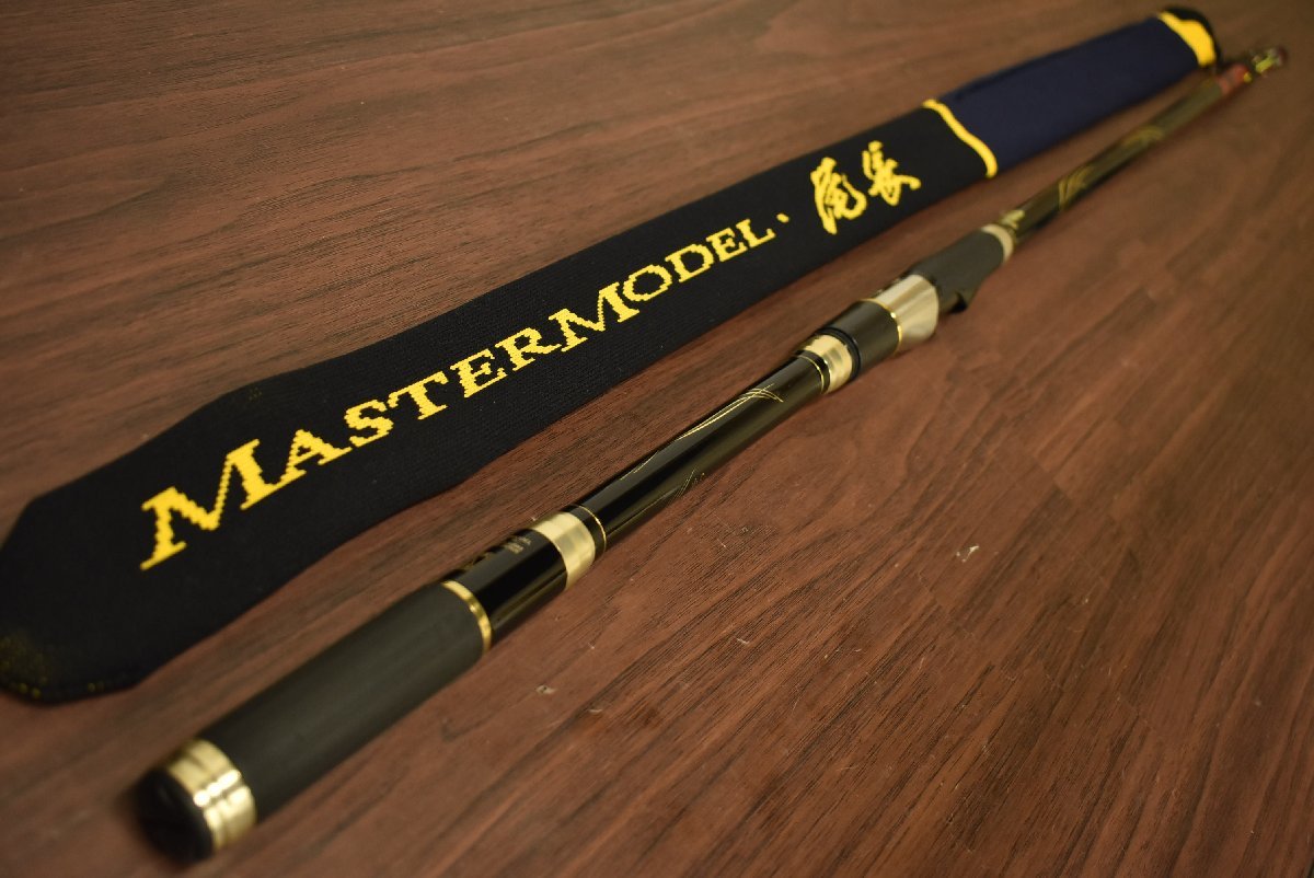 1スタ☆美品】がまかつ がま磯 マスターモデル 尾長 H-53 Gamakatsu