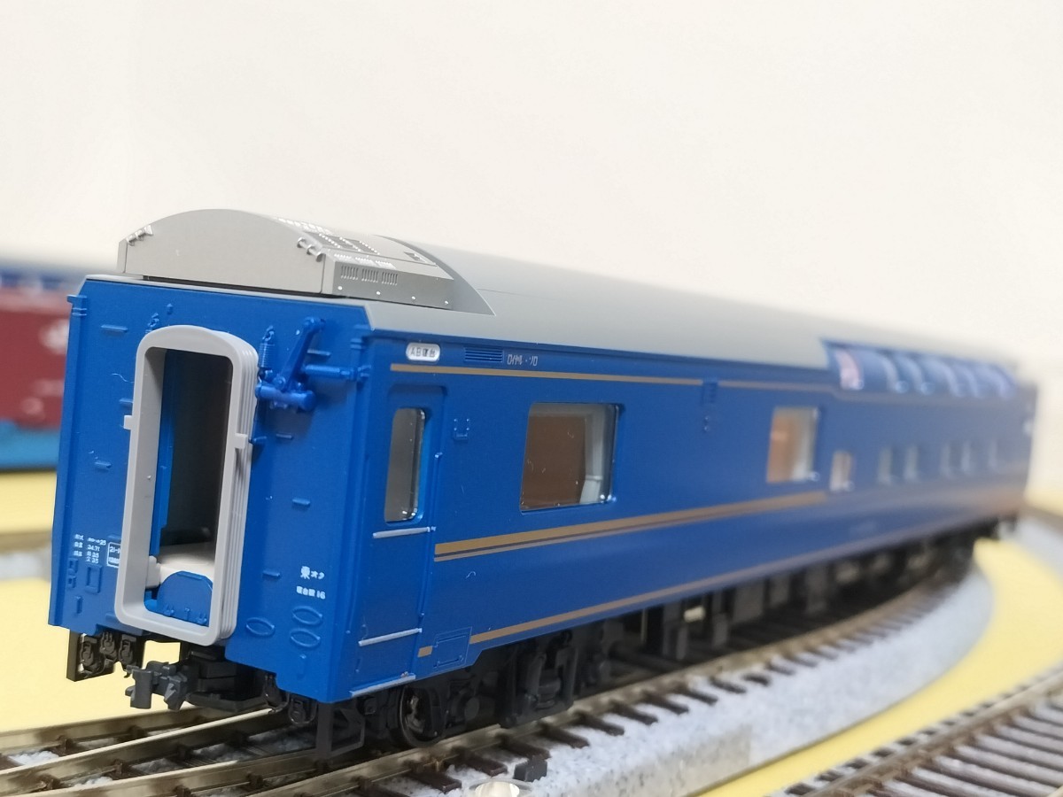 KATO HOゲージ オロハネ25 500 ロイヤル・ソロ 1-570 鉄道模型 客車