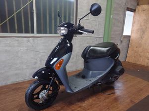 スズキレッツ4のYahoo!オークション(旧ヤフオク!)の相場・価格を見る