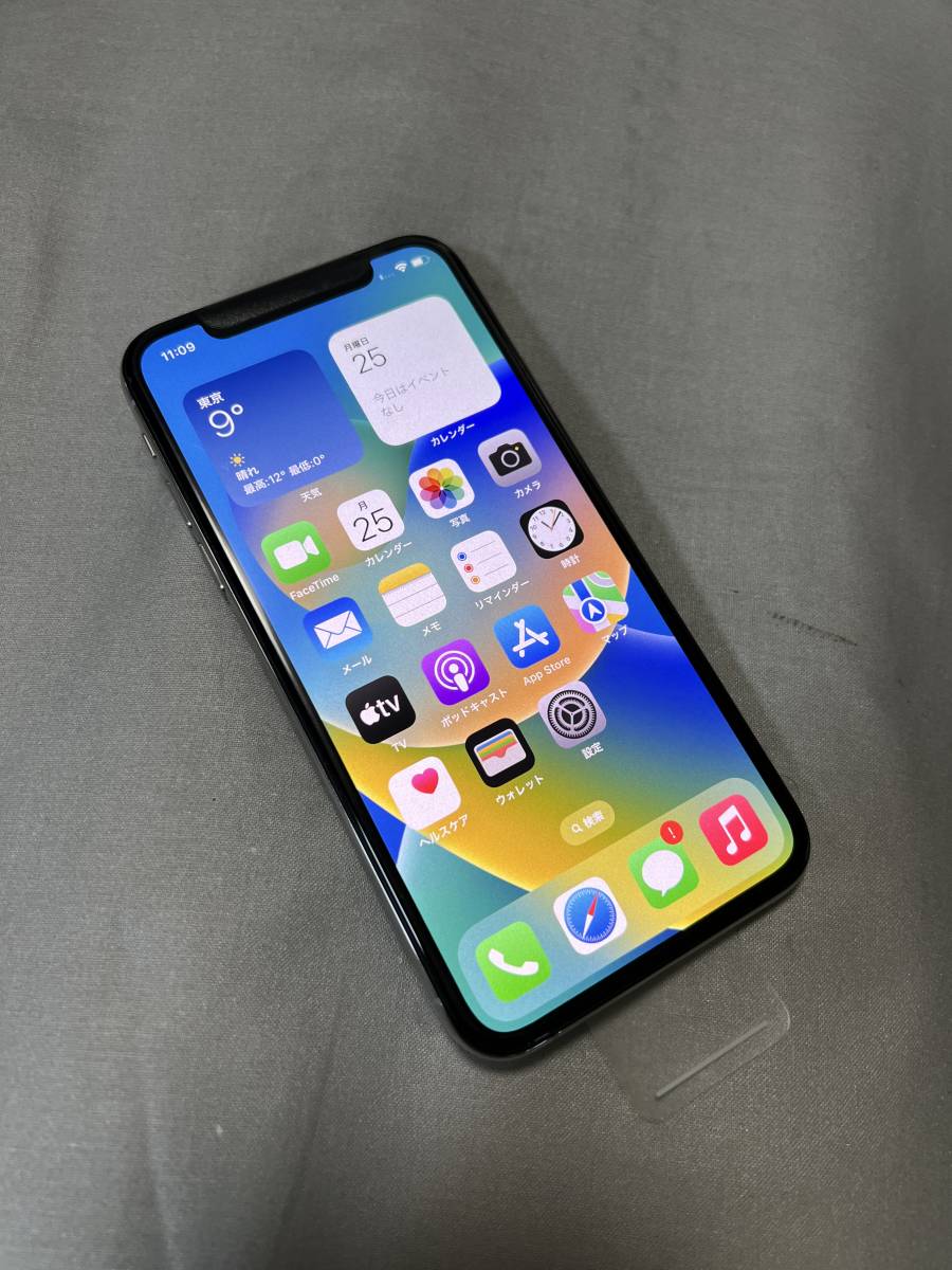 激安大特価，大得価 交換品 国内SIMフリー Apple iPhone XS 256GB シルバー NTE12J/A バッテリー100% 格安SIM使用可能(iPhone)｜売買されたオークション情報、yahooの商品情報をアーカイブ公開 - オークファン iPhone