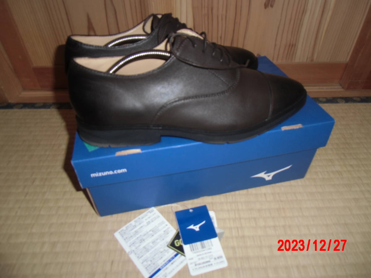 ミズノ　ビジネスシューズ　２６．５ｃｍ　茶　