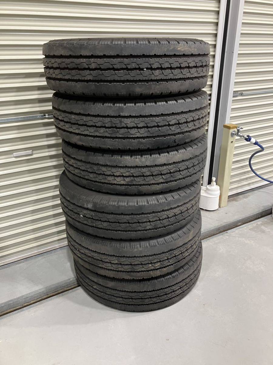 送料無料　2018年製　215/70R17.5 118/116L LT ブリヂストン　BS DURAVIS R205 残溝9mm前後　6本セット_1