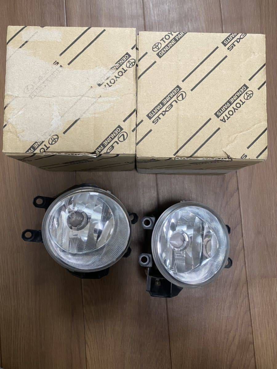 トヨタ フォグランプ 左右セット 81220-47010 81210-47010 30