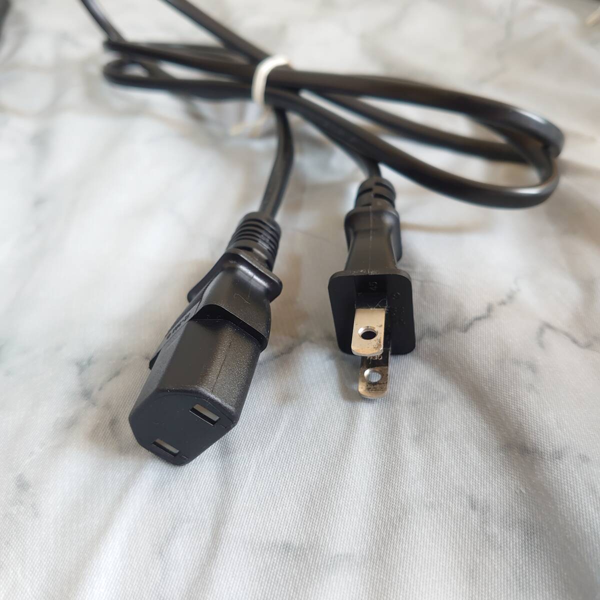 PS4 Pro ジェット ブラック 1TB CUH-7000B コントローラー 新品 CUH-ZCT2J プロ プレステ 純正_4