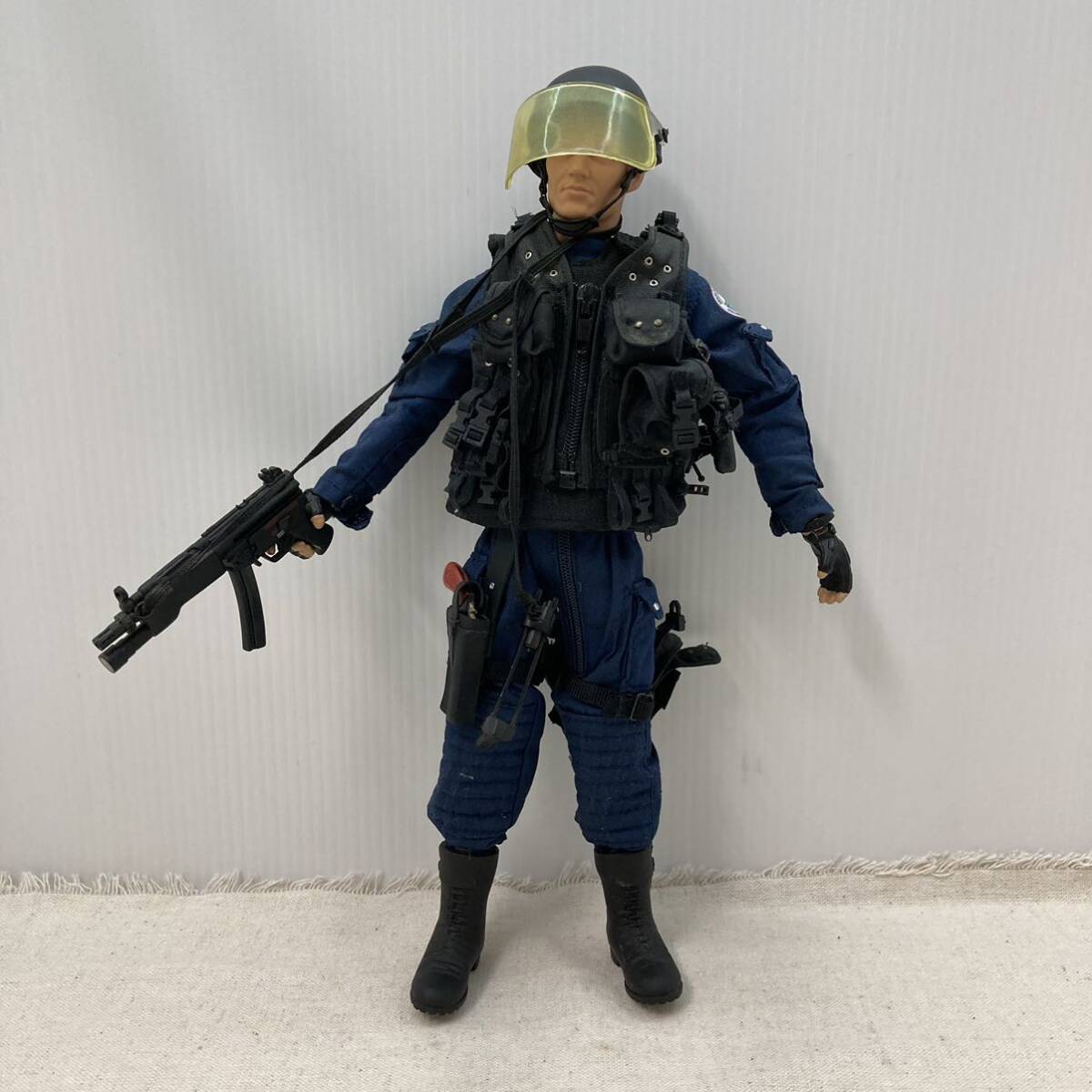 ミリタリー人形 迷彩服 武器付き GIジョー ミリタリーフィギュア 軍服 迷彩 銃 カスタム G.I.ジョー1/6 陸軍 海軍
