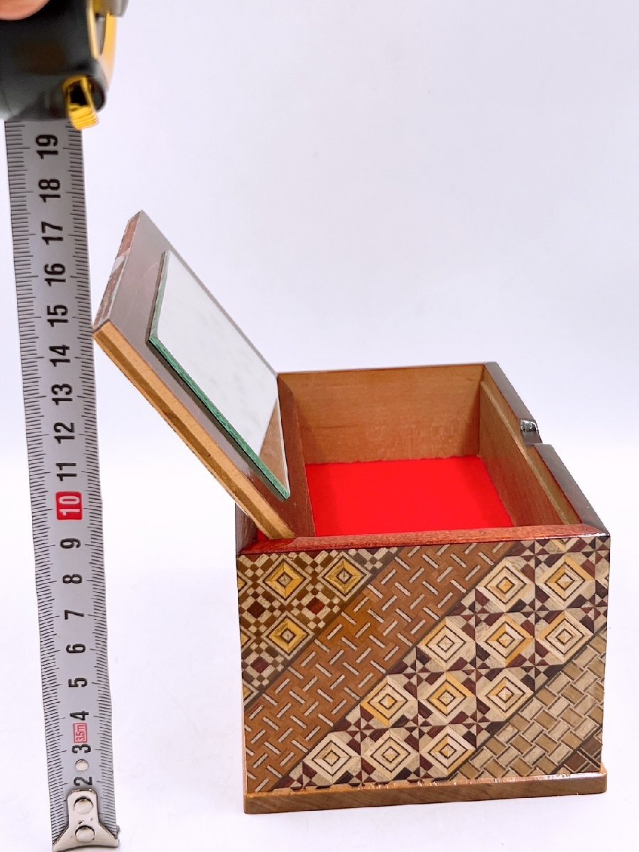 木工芸品・ジュエリーボックス・宝石箱・宝飾品入れ・貴重品入れ・小物入れ・刺繍 ジュエリーケース ジュエス 螺鈿細工 木製 宝箱 小物入れ 宝石箱 収納