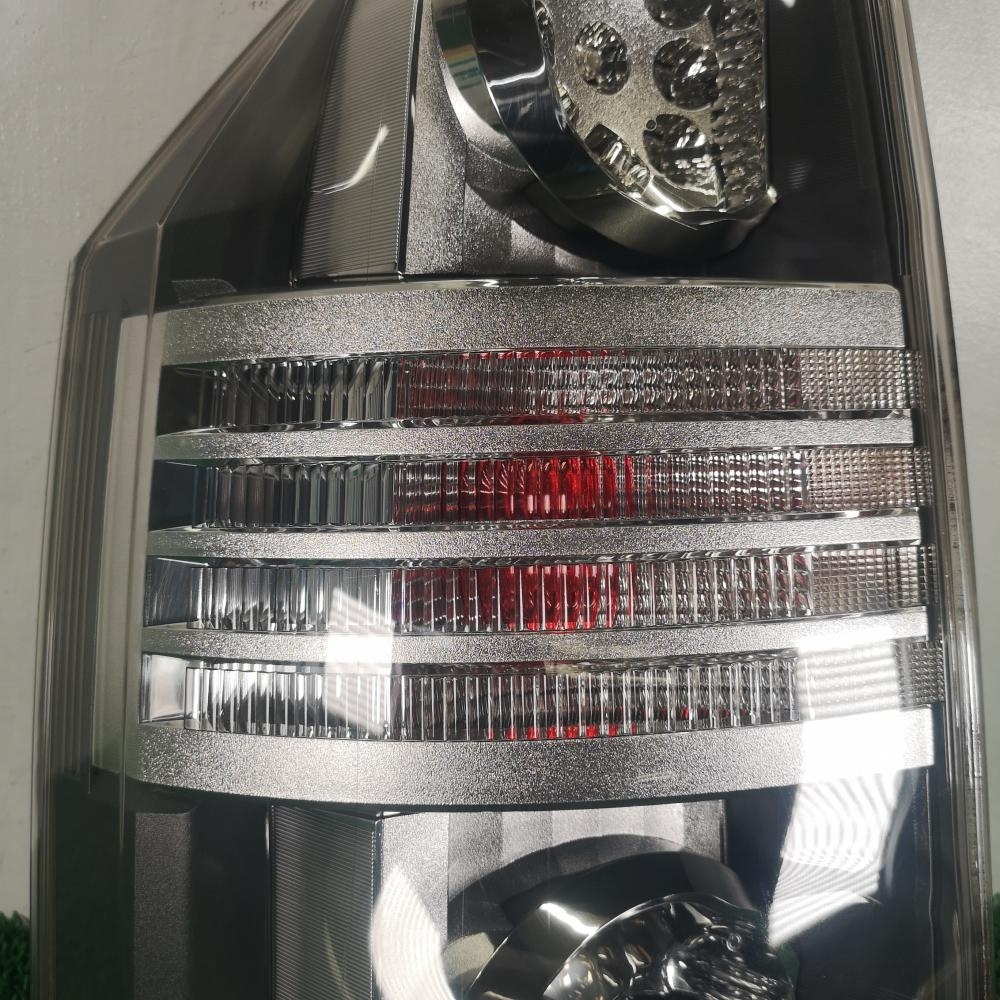 ZRR70G【テールランプ/ライト 左】81560-28440 H20 トヨタ ヴォクシー