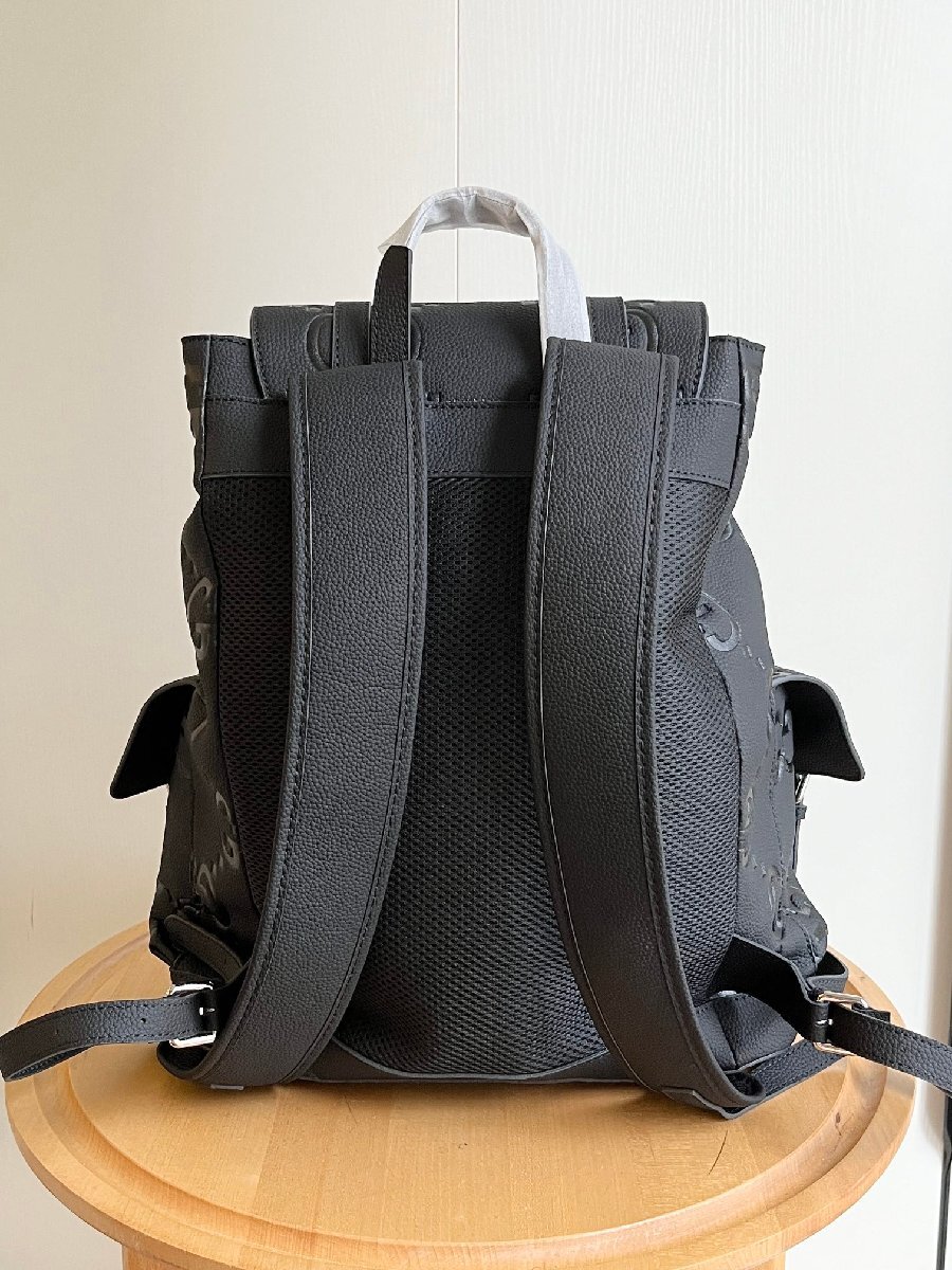 GUCCI グッチ リュックサック GGエンボス 625770 レザー Z-19(クラッチ