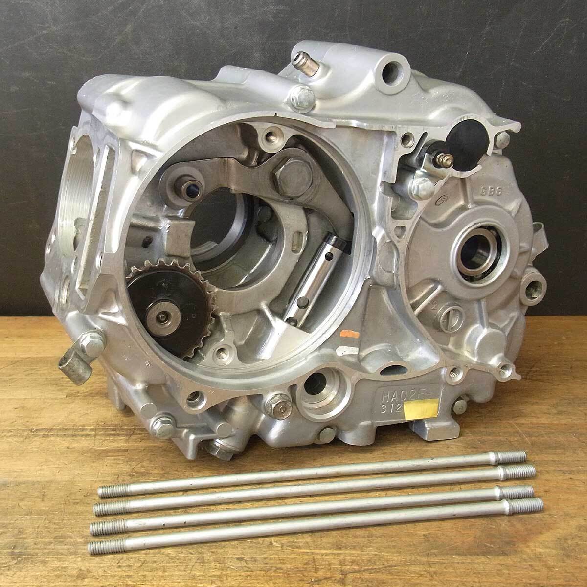 ホンダ純正 カブ90 クランクケース ボーリング加工済 CD90 モンキー