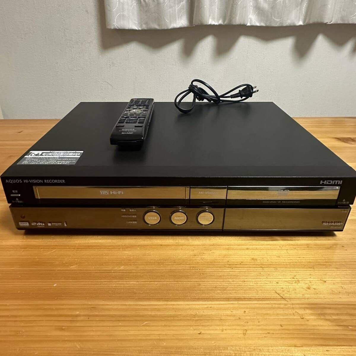 SHARP DV-ACV52 リモコン HDMI B-CASカード付き 再生確認済みSHARP シャープ AQUOS DVD・VHS一体型レコーダー DV-ACV52