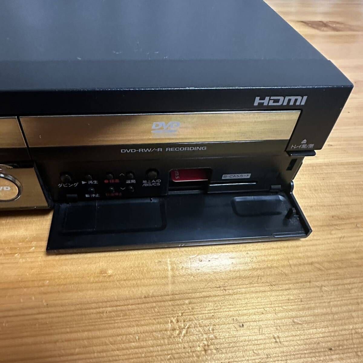 再生確認済みSHARP シャープ AQUOS DVD・VHS一体型レコーダー DV-ACV52