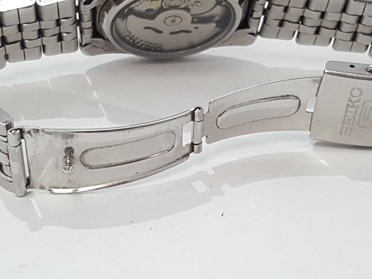 SEIKO セイコー セイコー5 7S26-01V0 21石 自動巻き 腕時計/作動中/裏 