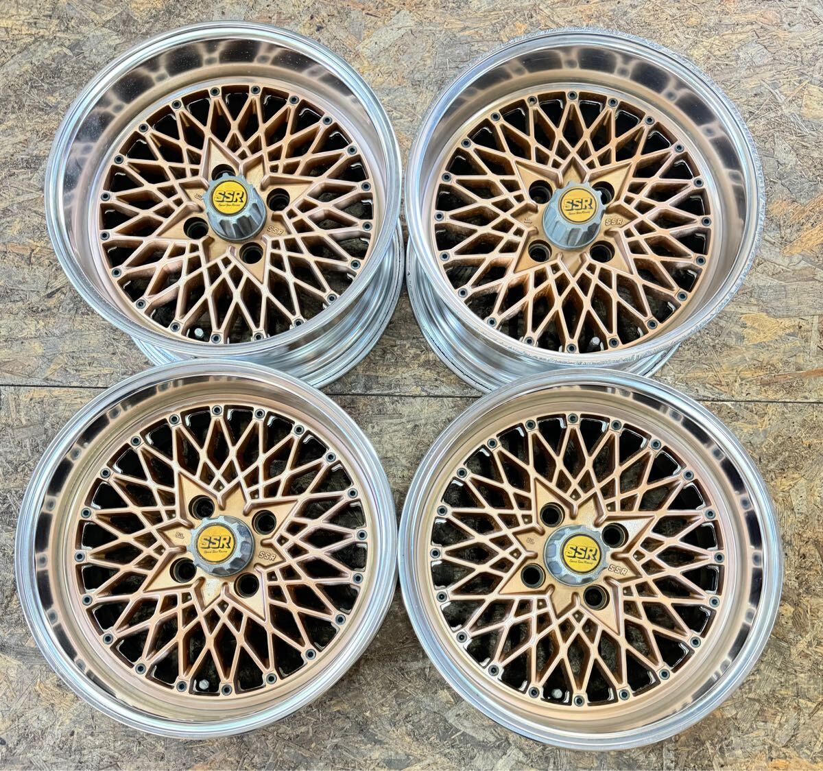 ば*_様 4本 SSR フォーミュラメッシュ タイプD 16x8J 114.3 希少！】SSR フォーミュラメッシュ 16インチ 8J±0 PCD114.3 4穴 4H 旧