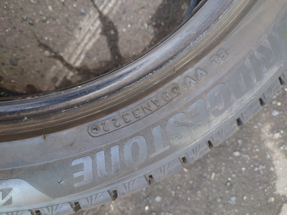 BRIDGESTONE スタッドレスタイヤ BLIZZAK VRX3 2022年製　9分山　235/45R18 4本 _3