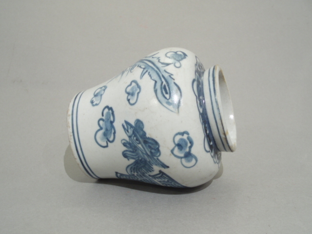 李朝末期 青花鳳凰文 肩衝形壺 完器(李朝)｜売買されたオークション