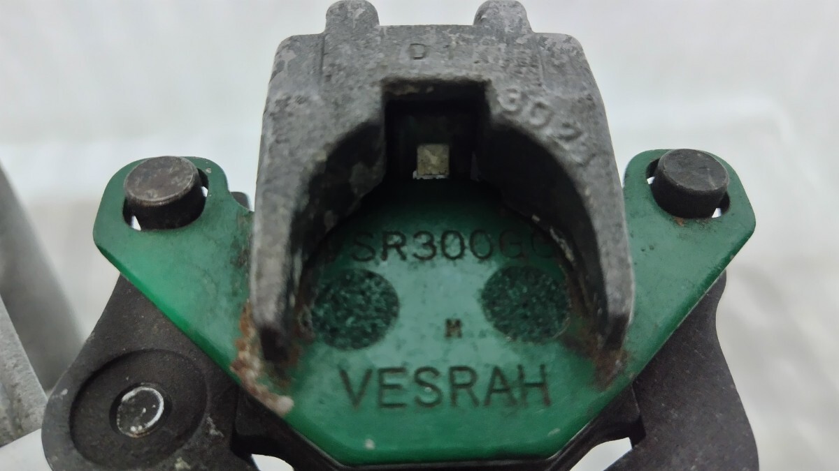 YAMAHA ヤマハ　マジェスティ１２５　リア　ディスクブレーキ　ジャンク部品取用　ホイール　スイングアーム　キャリパー　メッシュホース_6