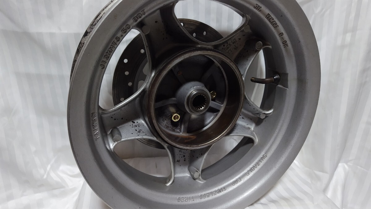 YAMAHA ヤマハ　マジェスティ１２５　リア　ディスクブレーキ　ジャンク部品取用　ホイール　スイングアーム　キャリパー　メッシュホース_8