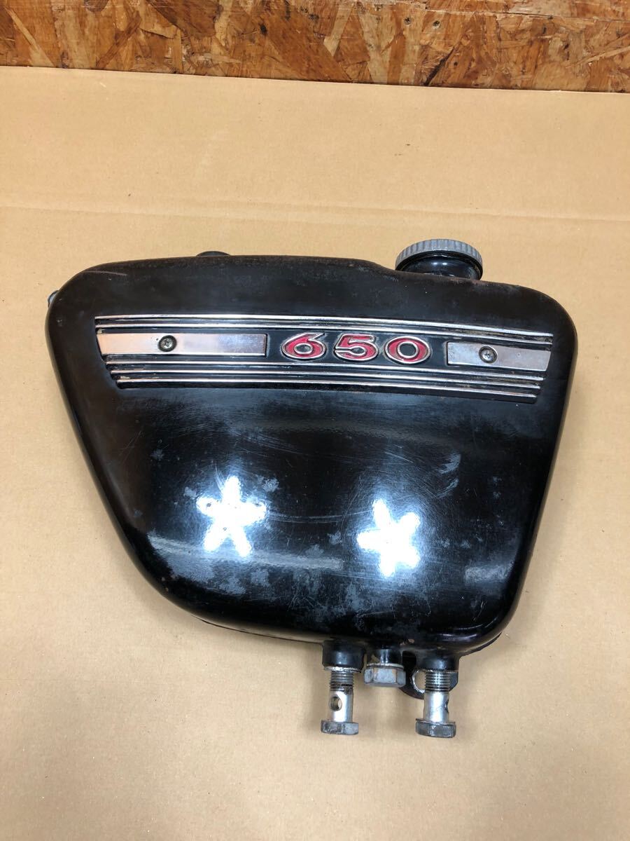 D46# 7 W650 オイルタンク サイドカバー W1SA カワサキ (カワサキ用