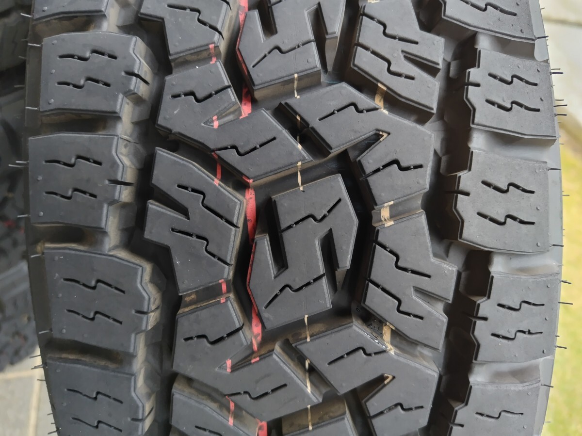 バリ溝 イボ有り】 トーヨー OPEN COUNTRY A/T Ⅲ 215/65R16 4本セット A