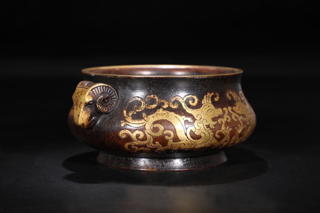 【安】明時代 大明宣徳年製 銅胎施金 双龍紋羊首耳香炉 極細工 古置物 古擺件 中国古美術 古美味 時代物 古董品 K209_5