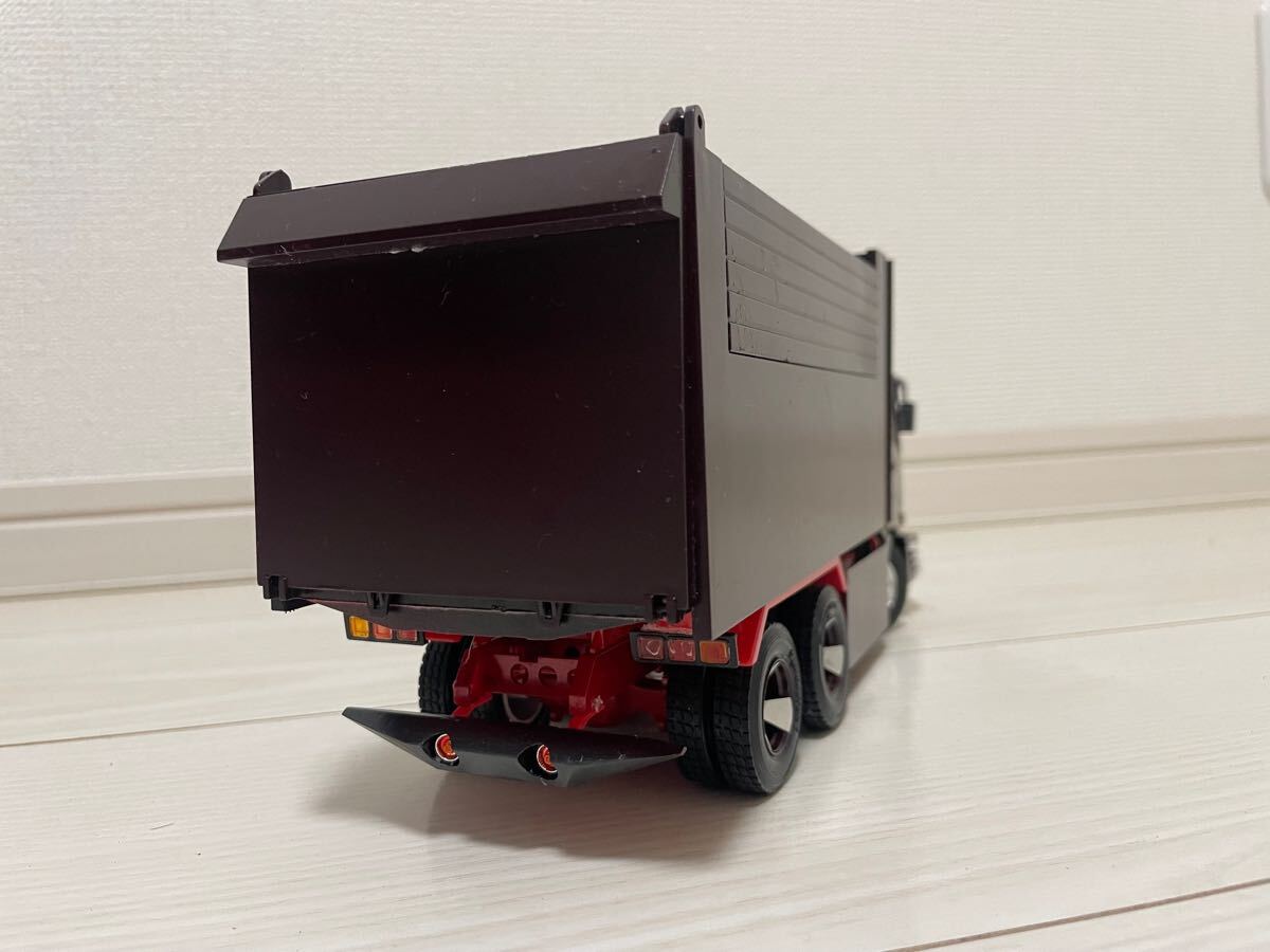 プロフィアデカ箱ダンプ1／32完成品 デコトラ・デカ箱ダンプ・プロフィア・1／32・完成品・プラモデル