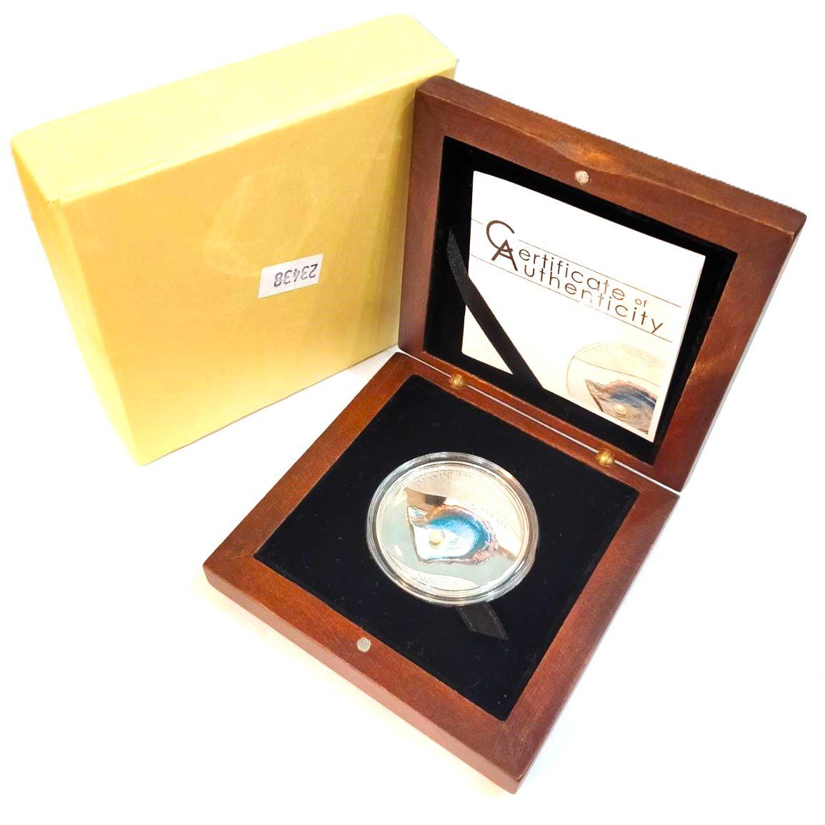 プルーフ未開封パラオ共和国 海洋生物保護 5ドル銀貨 黒真珠入 2006