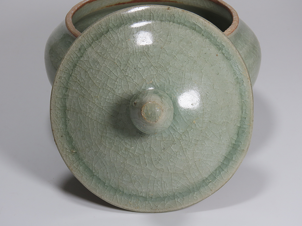 中国の壺.古い青磁の壺.青磁.湖田その他窯.使用品.窯傷や