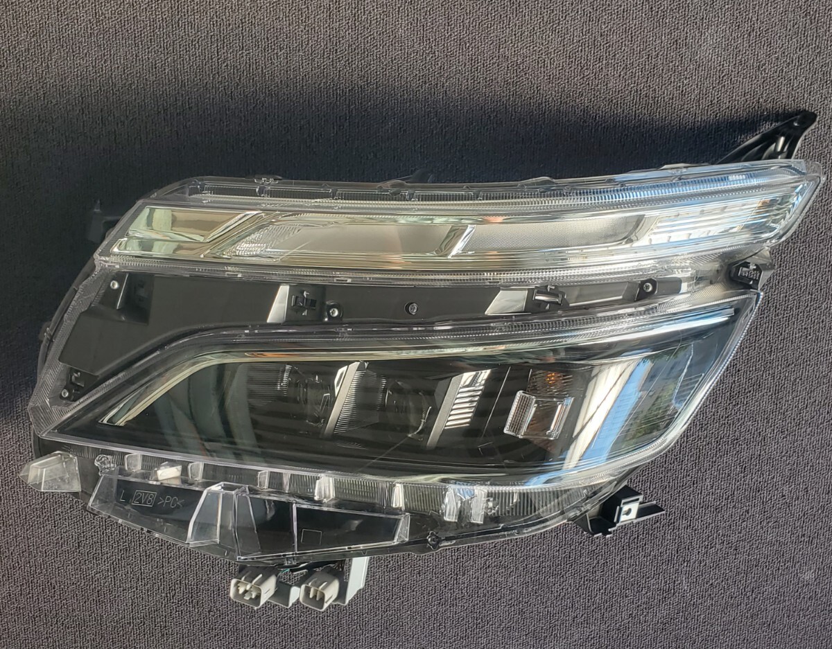 ZRR80W ヴォクシー LED ヘッドライト ヘッドランプ 左側 助手席 打刻K