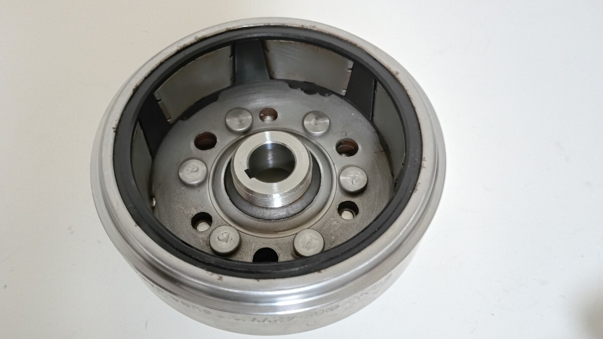 12v HA02E カブ90 キャブ車 ジェネレーター フライホイール ホンダ純正品 実動 ＊ スーパーカブ カブカスタム カブ90 HA02 12V セル カブ70 左側