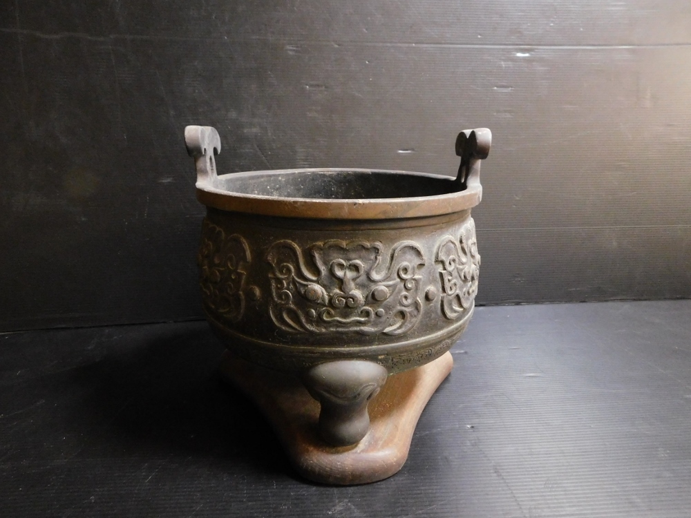 年代物 唐物 官印 宣徳銅 饕餮紋三脚 火鉢 瓶掛 手あぶり 在銘 古銅 明