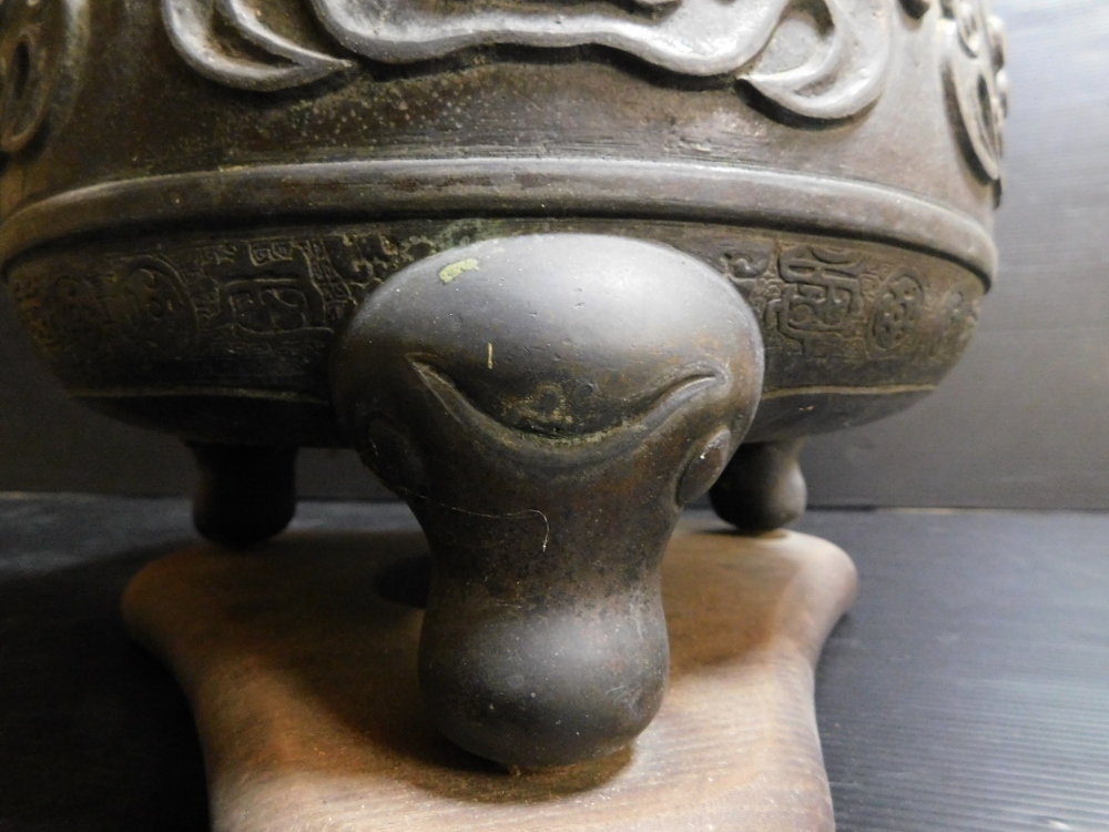 年代物 唐物 官印 宣徳銅 饕餮紋三脚 火鉢 瓶掛 手あぶり 在銘 古銅 明