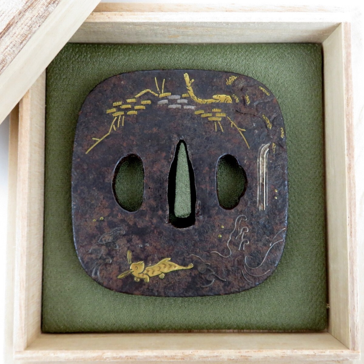時代物後藤仙乗作鍔鐔波龍図刀装具