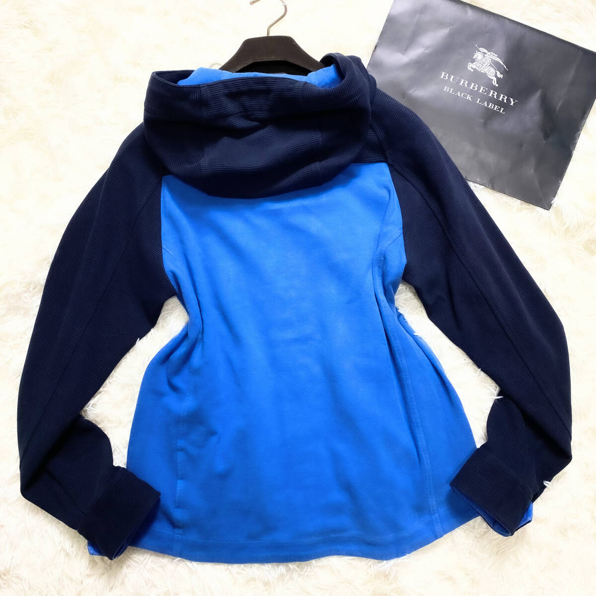 極美品】バーバリーブルーレーベルクレストブリッジ フーデットコート