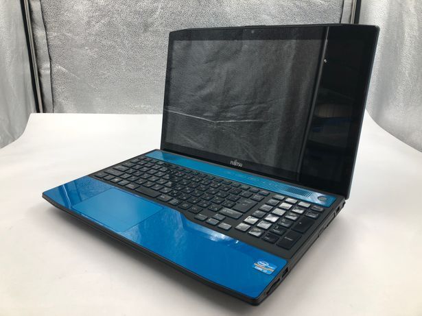FUJITSU/ノート/HDD 1000GB/第3世代Core i7/メモリ4GB/4GB/WEBカメラ有/OS