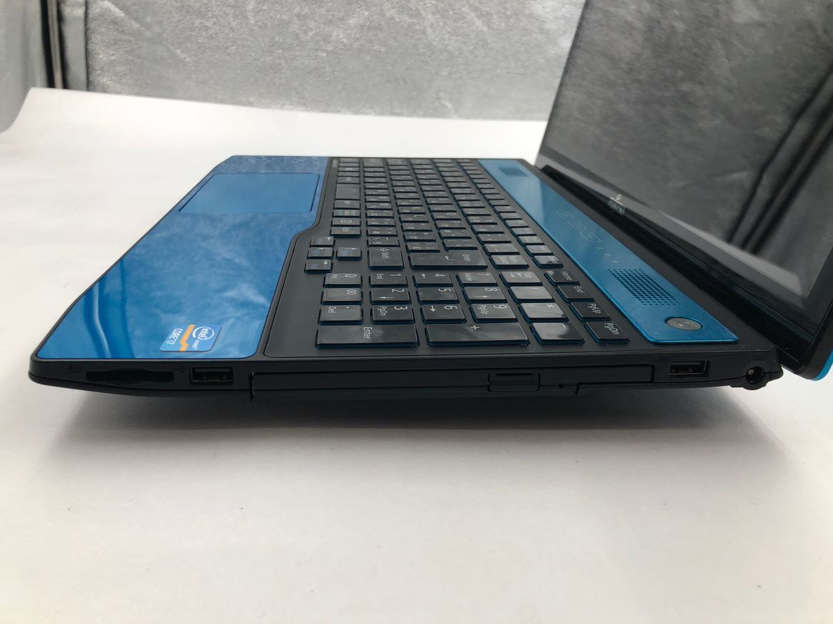 FUJITSU/ノート/HDD 1000GB/第3世代Core i7/メモリ4GB/4GB/WEBカメラ有/OS
