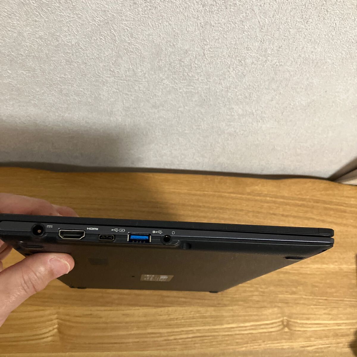 FUJITSU LIFE BOOU UH75/B1 第7世代Core i5 メモリ4GB SSD128GB WEB 