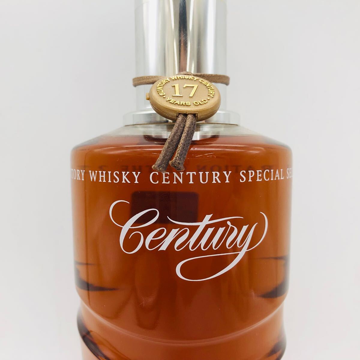 Suntory Whisky Century 17 Years Old