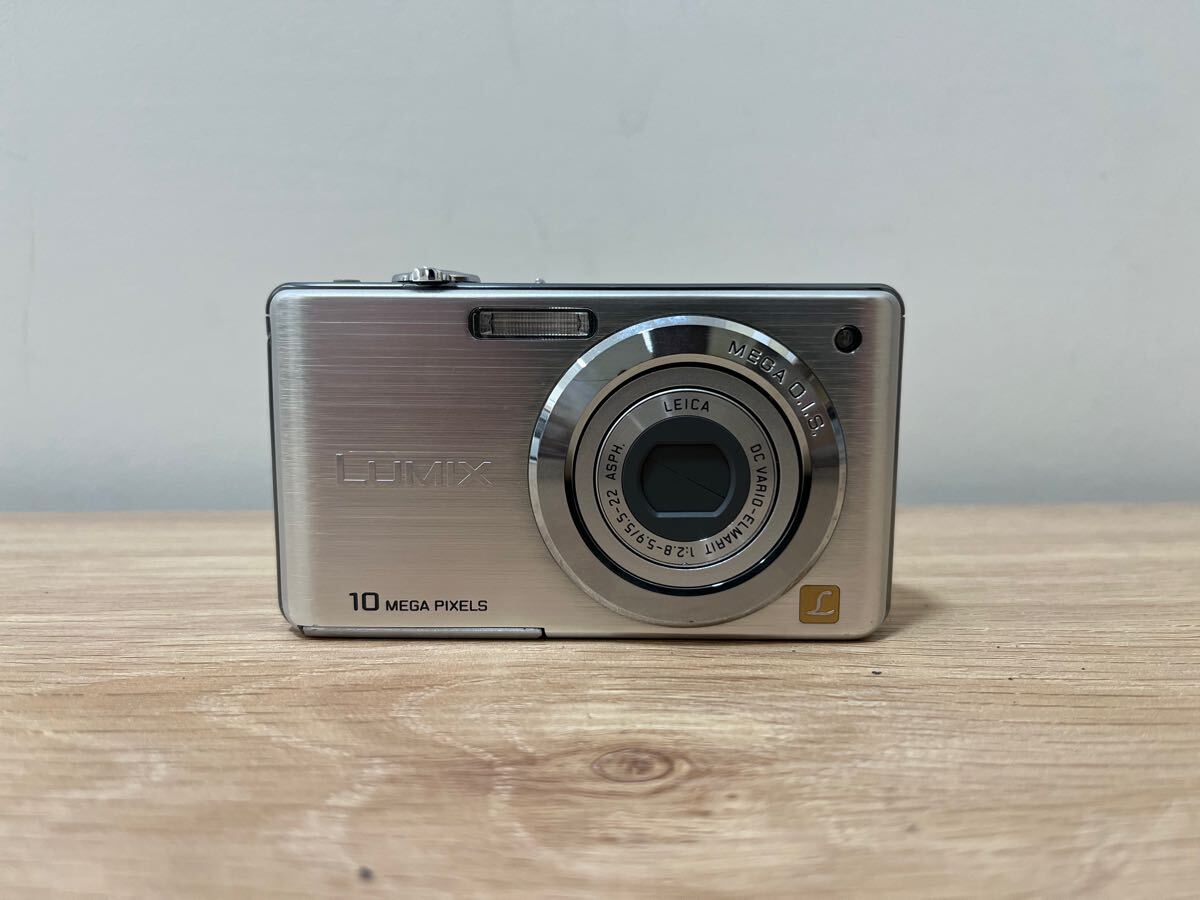動作品　美品　Panasonic LUMIX DMC-FS7 コンデジ 中古】Panasonic LUMIX DMC-FS7 パナソニック ルミックス デジタル