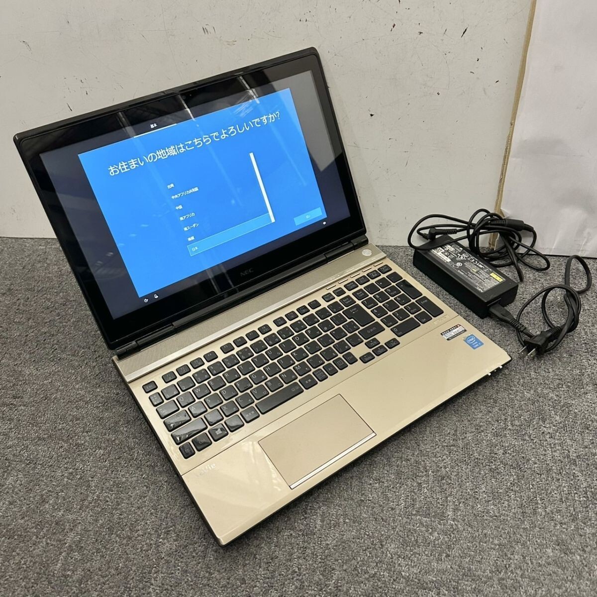 ☆ FUJITSU 富士通 LIFEBOOK A577-S /Core i5 7300U (2.60GHz)/メモリ