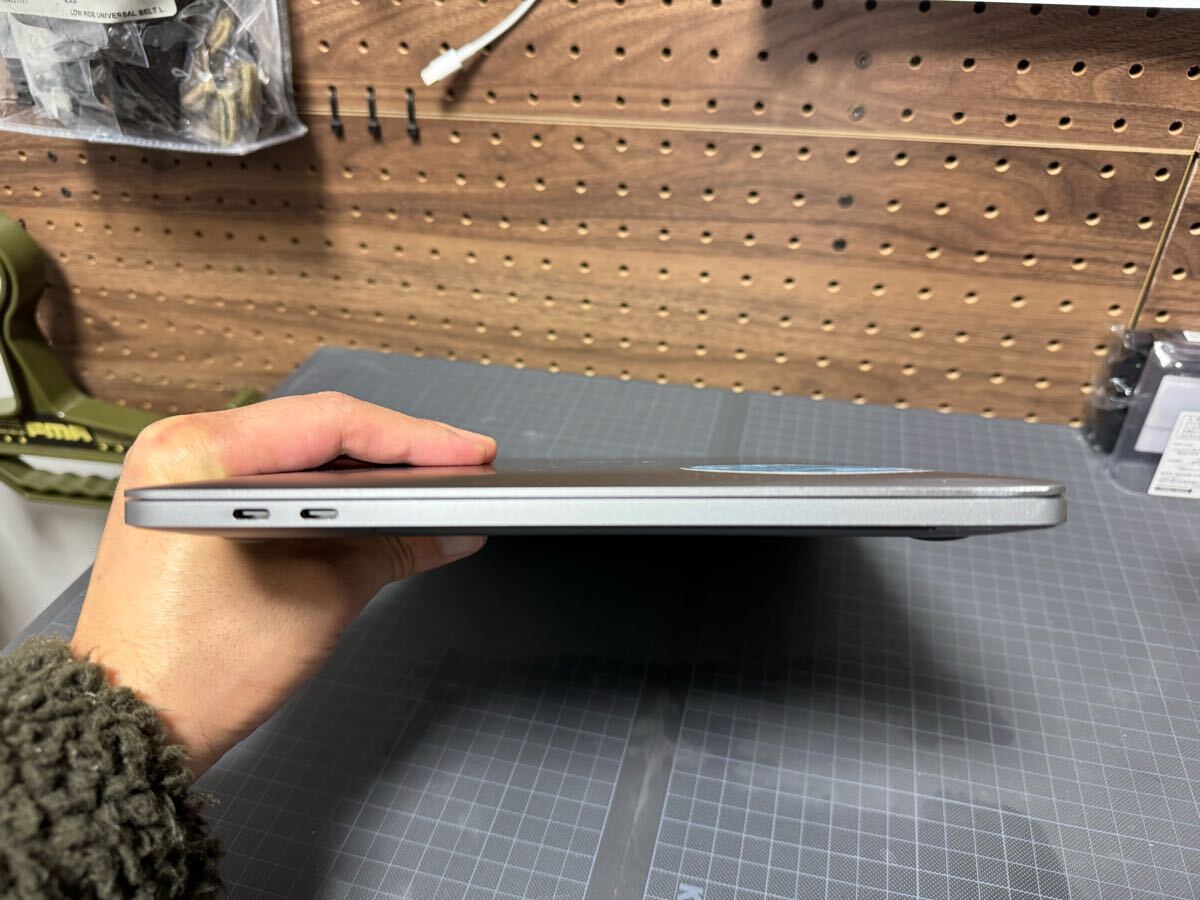 MacBook pro 13inch Intel core i5 メモリ16GB 1TB SSDモデル