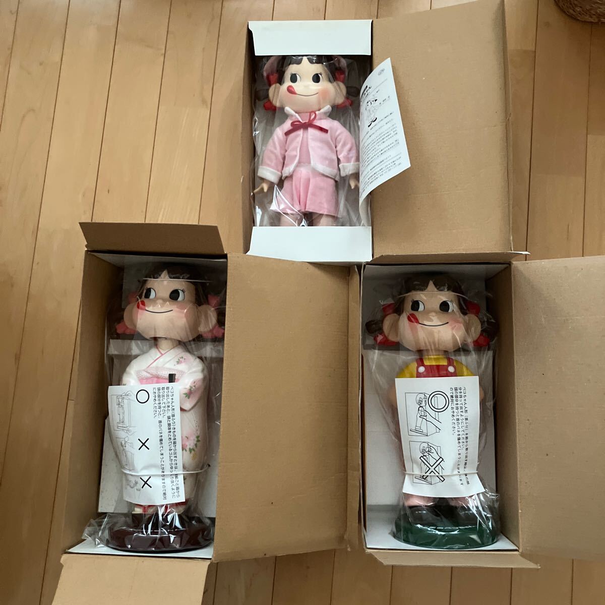 不二家 ペコちゃん 着物 FUJIYA 首振り 人形 - 首振り人形 ペコちゃん 