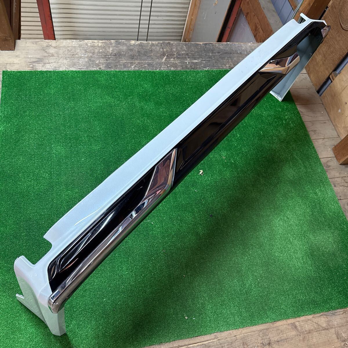 トヨタ　アルファード　AGH30W モデリスタ　リアスポイラー D2641-46420 番号:235 モデリスタ アルファード AGH30W パール アルファード30系後期型 ※個人宅配送不可※