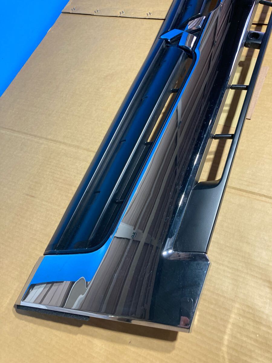 三菱　ふそう　ブルーテック　キャンター　メッキフロントグリル　純正品 キャンター ブルーテック ふそう H22年グリル ラジエーター H22.11月～R2.10