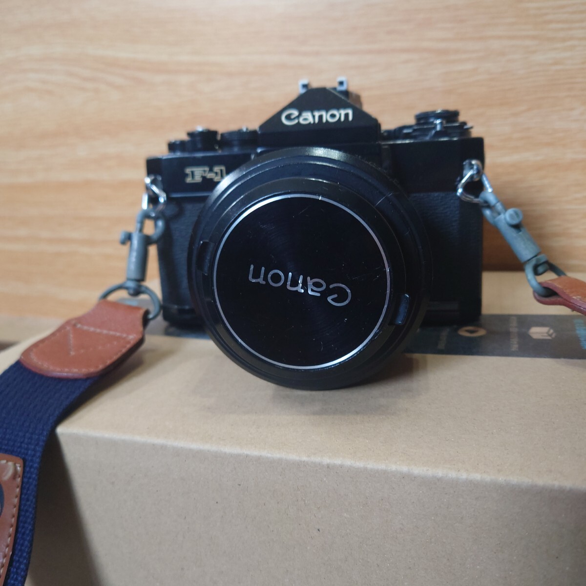 Canon フィルムカメラ F-1_1