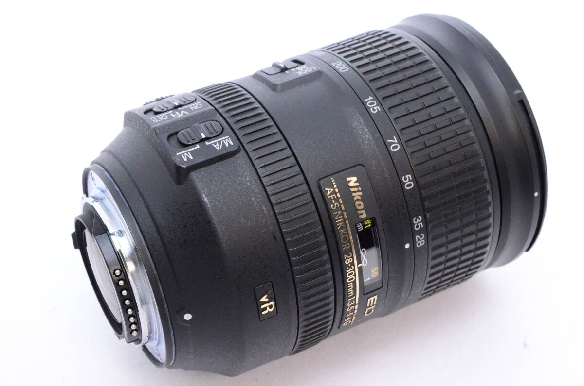 人気 美品 Nikon ニコン AF-S 28-300mm F3.5-5.6 G ED VR ズームレンズ フード ソフトケース_7