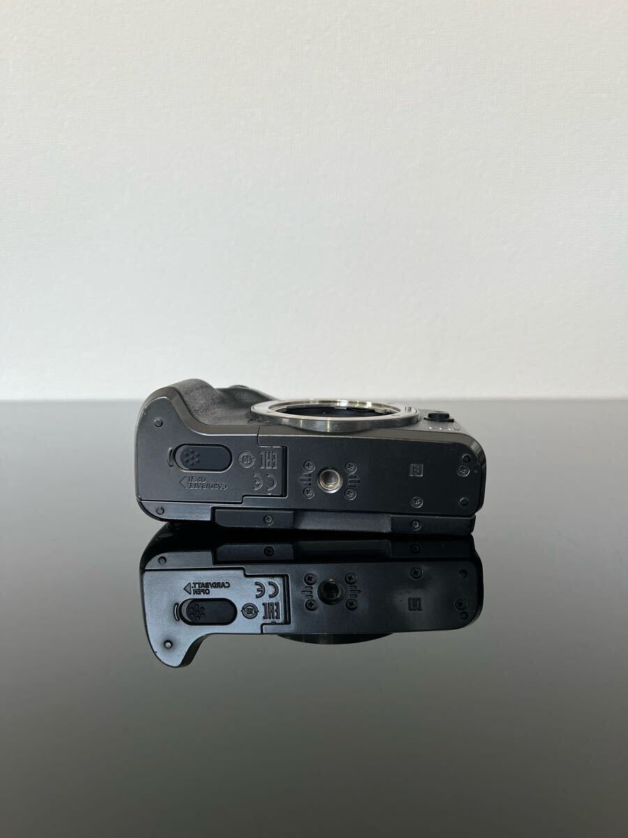 Canon キヤノン EOS M6 ボディ_7