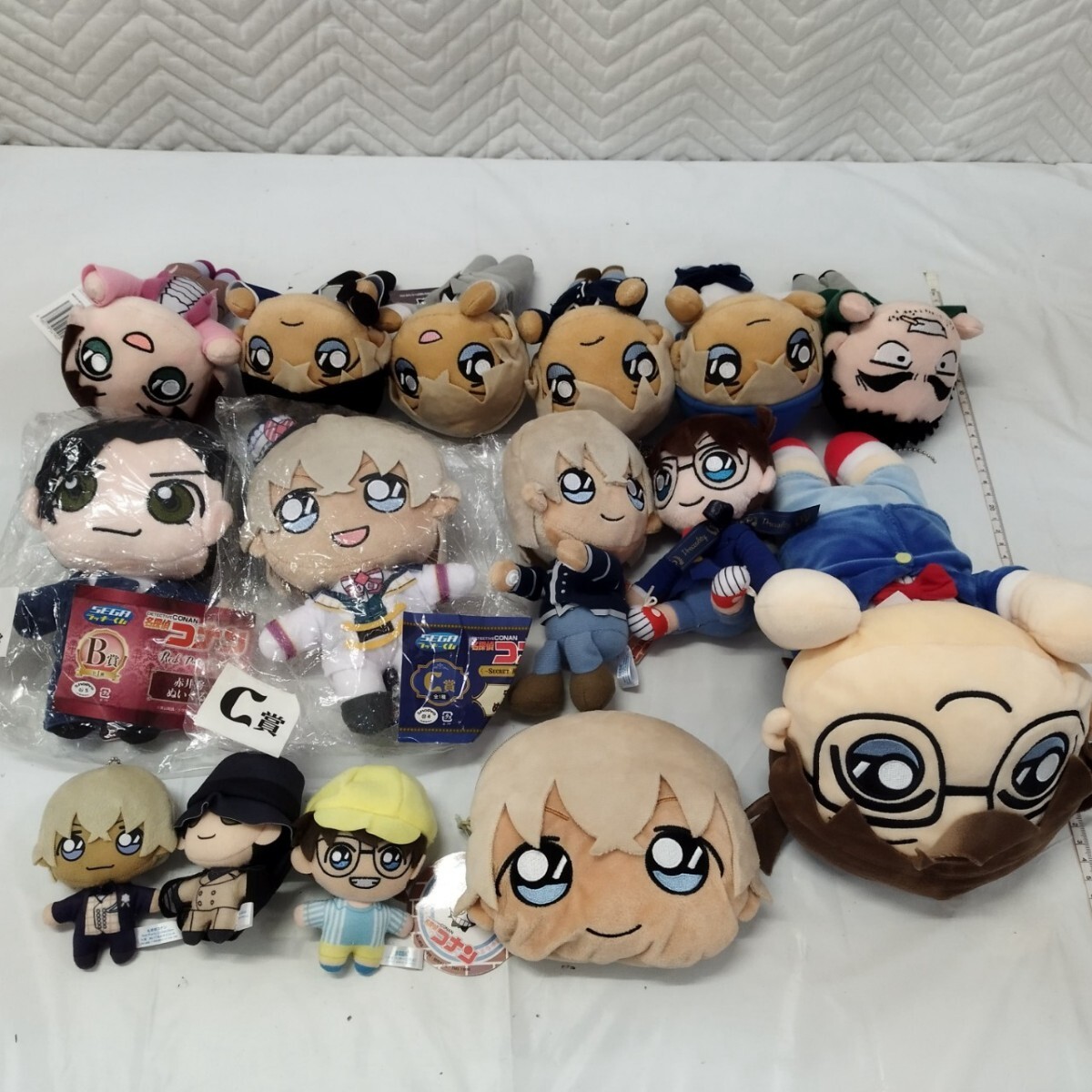 名探偵コナン ぬいぐるみ マスコット フィギュア グッズ 缶バッジ