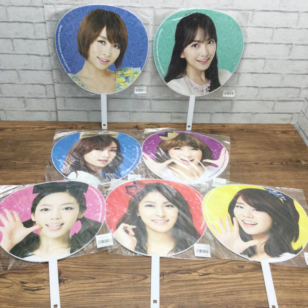 4232 KARA カラ 公式グッズ うちわ 2点セット コンプリート KARASIA
