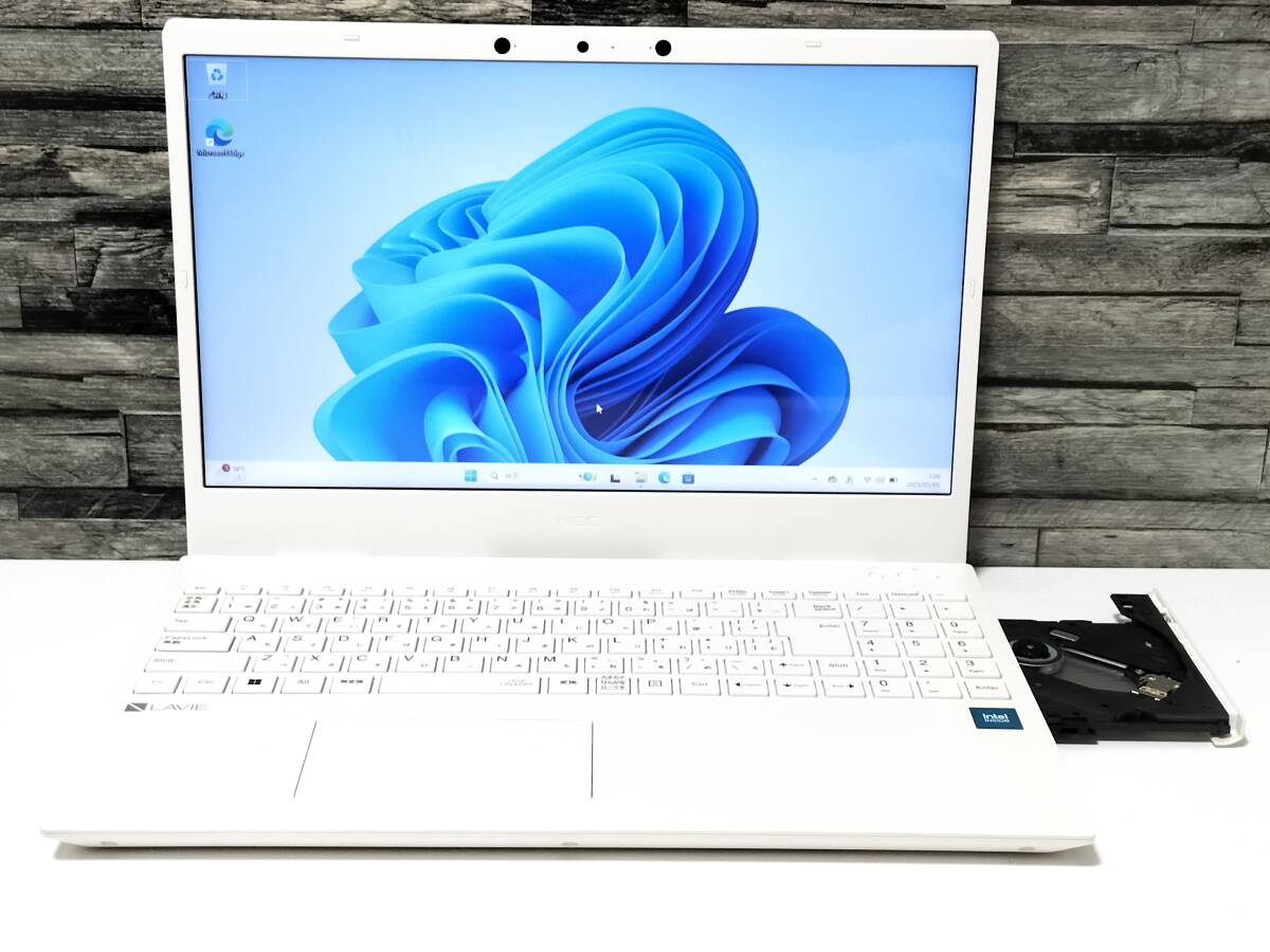 ★2022年12月発売モデル★Windows11★NEC★第11世代 Celeron-6305★NVMe SSD256GB★メモリ8GB★Wi-Fi★カメラ★USB3.2★Type-C★バッテリ良_2