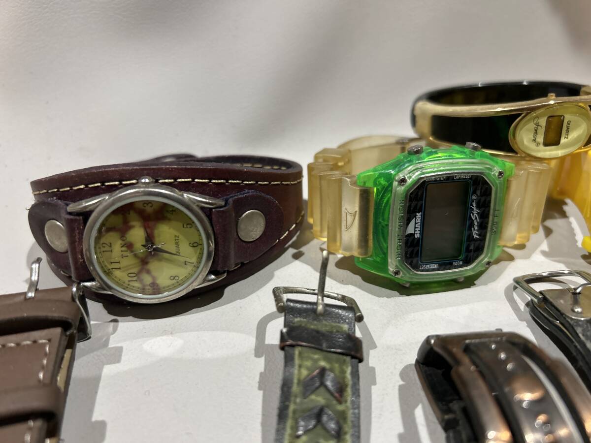 腕時計　色々まとめて　ガイコツ　エレキギター　プレイボーイ　ジャンク_3
